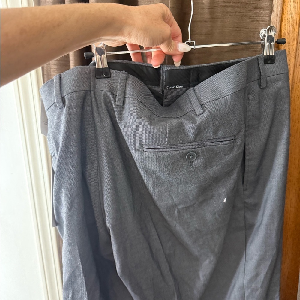 Calvin Klein Slim Fit Dress Pants Men’s 40x30 Gray Stretch Business Office NWT - Picture 3 of 5